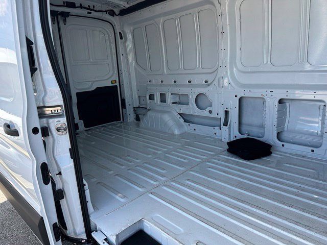 Used 2023 Ford E-Transit Medium Roof RWD image 10