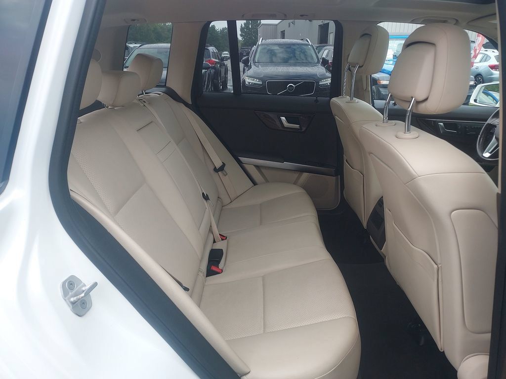 Used 2014 Mercedes-Benz GLK 250 BlueTEC 4MATIC image 31