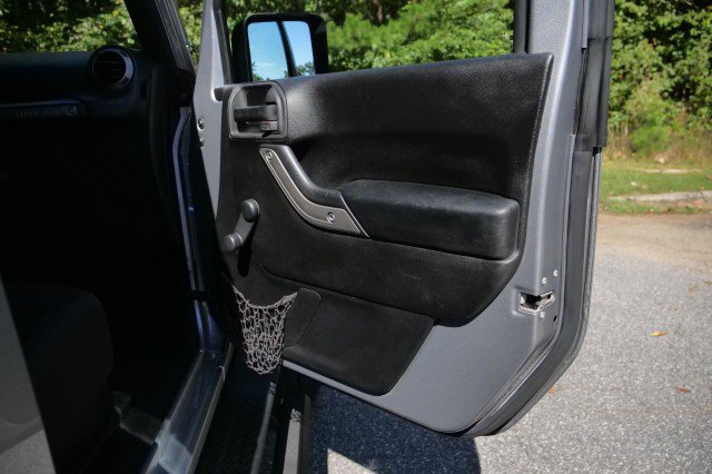 Used 2015 Jeep Wrangler Sport w/ Quick Order Package 24S AWD/4WD image 33