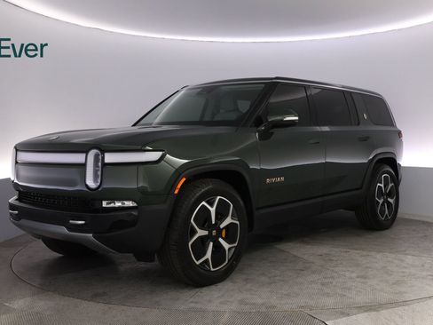 Used 2023 Rivian R1S Adventure AWD/4WD image 2