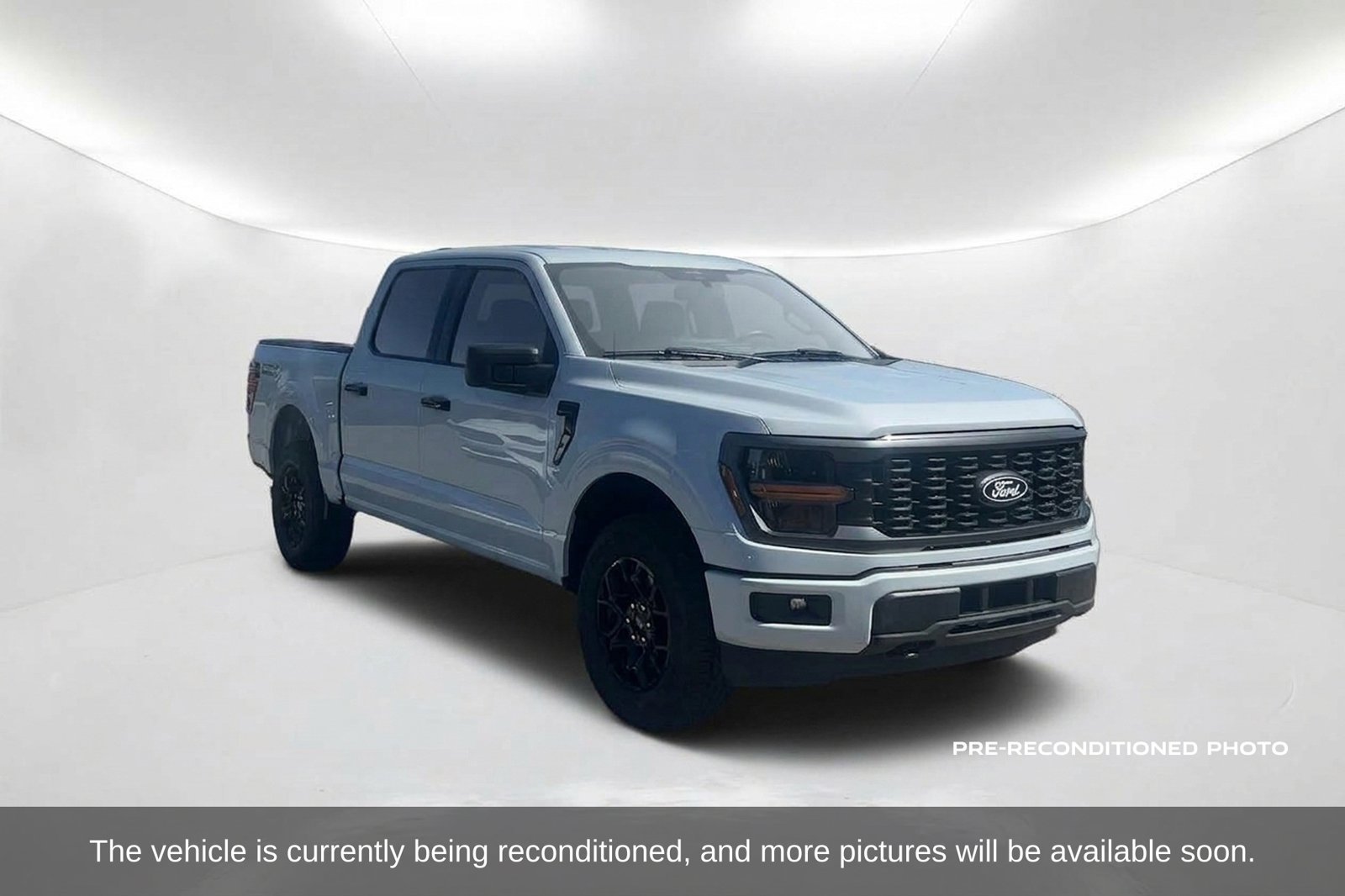 Used 2025 Ford F150 STX AWD/4WD image 3