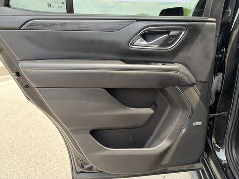 Used 2022 GMC Yukon SLT w/ SLT Luxury Package AWD/4WD image 25