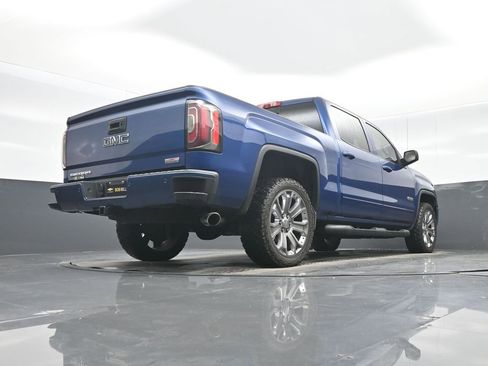 Used 2017 GMC Sierra 1500 SLT w/ All Terrain Package AWD/4WD image 30