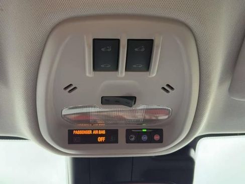 Used 2025 Chevrolet Trax ACTIV w/ Sunroof Package FWD image 29