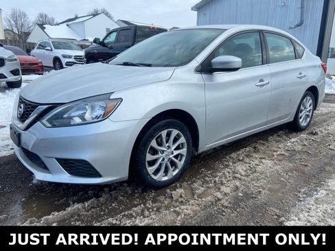 Used 2019 Nissan Sentra SV image 1