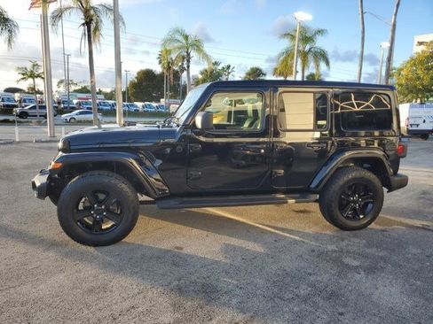 Used 2021 Jeep Wrangler Unlimited Sahara image 4