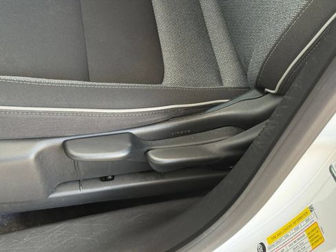 Used 2025 Chevrolet TrailBlazer LT FWD image 22