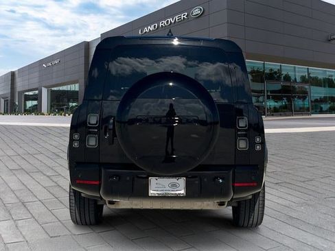 New 2026 Land Rover Defender 130 X-Dynamic SE AWD/4WD image 4