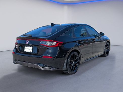 Used 2023 Honda Civic Sport image 5