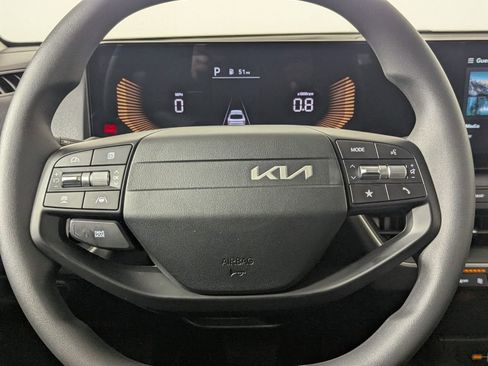 New 2026 Kia K4 LXS image 16