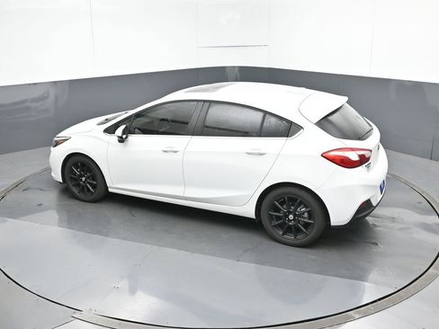 Used 2018 Chevrolet Cruze LT w/ Sun And Sound Package image 46