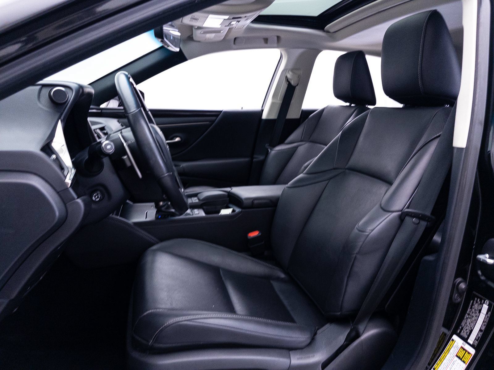 Used 2020 Lexus ES 300h w/ Premium Package FWD image 6