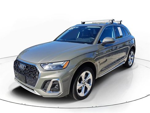 Certified 2023 Audi Q5 2.0T Premium Plus w/ Premium Plus Package image 2
