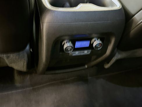 Used 2025 Buick Enclave Preferred image 28