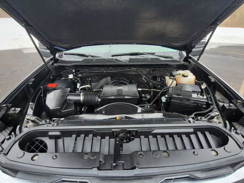 Used 2024 Chevrolet Silverado 3500 LT w/ Convenience Package image 17