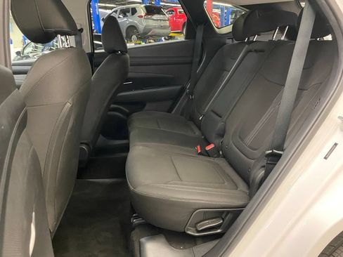 Used 2025 Hyundai Tucson SEL FWD image 16