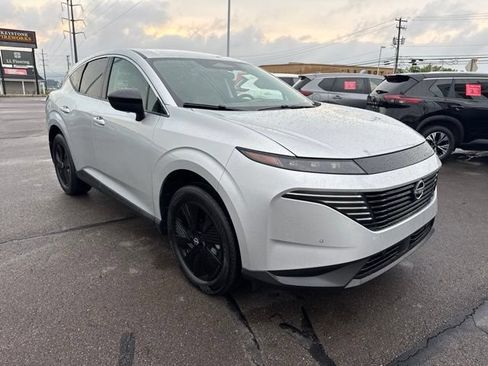 Certified 2025 Nissan Murano SV AWD/4WD image 3