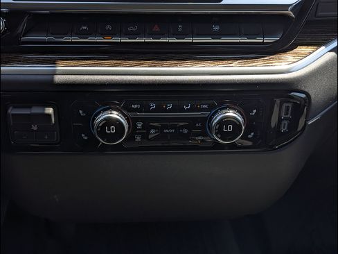 New 2026 GMC Sierra 1500 Elevation w/ Elevation Select Package AWD/4WD image 25