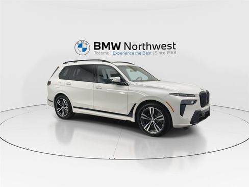 New 2027 BMW X7 xDrive40i w/ M Sport Package AWD/4WD image 6