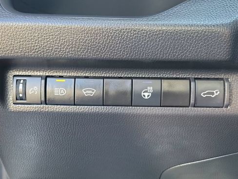 Used 2024 Toyota RAV4 XLE w/ Convenience Package FWD image 18