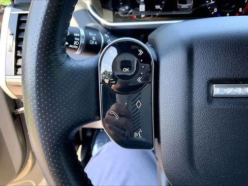 Used 2018 Land Rover Range Rover Sport HSE AWD/4WD image 23