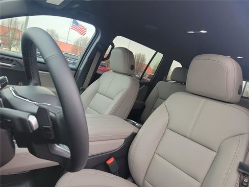 New 2026 GMC Acadia Elevation w/ Black Edition FWD image 17