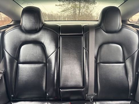 Used 2018 Tesla Model 3 Long Range image 11