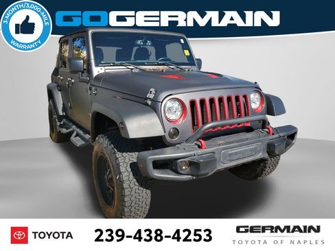 Used 2018 Jeep Wrangler Unlimited Sahara w/ Connectivity Group image 4
