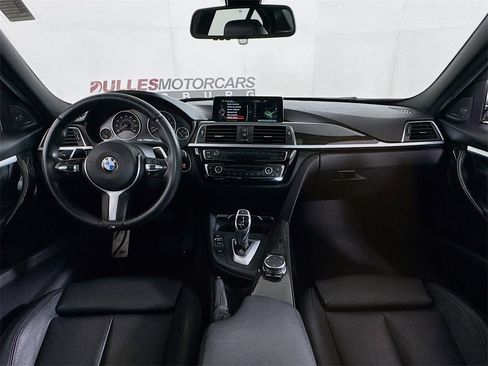 Used 2016 BMW 340i xDrive Sedan image 30