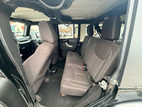 Used 2013 Jeep Wrangler Unlimited Sahara w/ Dual Top Group image 13