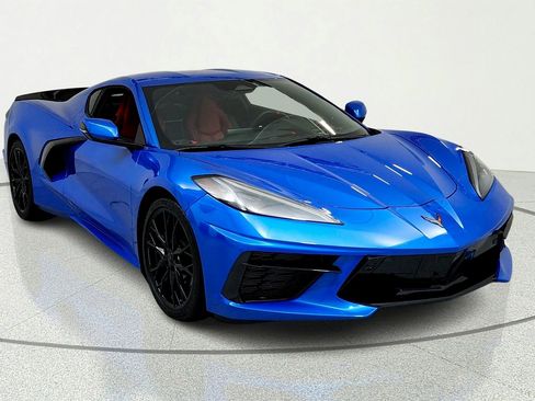 Used 2025 Chevrolet Corvette Stingray Preferred Cpe w/ Battery Protection Package RWD image 7