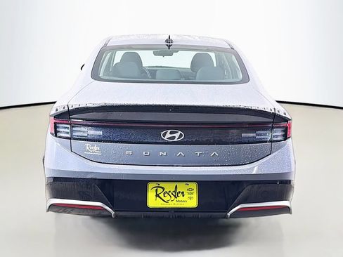 Used 2025 Hyundai Sonata SEL FWD image 7