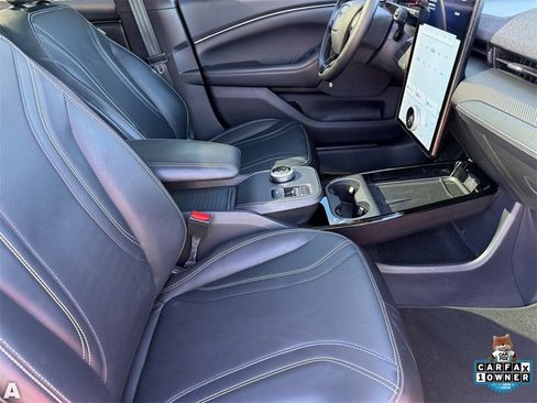 Used 2022 Ford Mustang Mach-E Premium image 29
