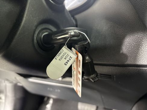 Used 2024 Toyota Corolla LE image 13