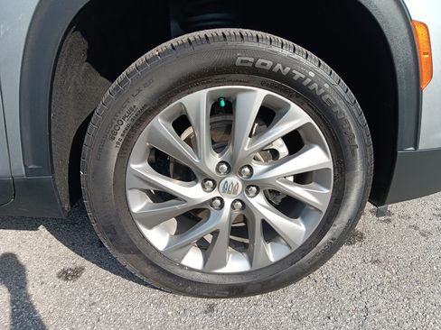 Used 2025 Buick Enclave Preferred image 13