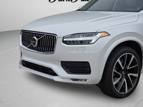 Used 2022 Volvo XC90 T6 Momentum w/ Climate Package AWD/4WD image 39