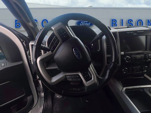 Used 2021 Ford F350 Lariat image 15