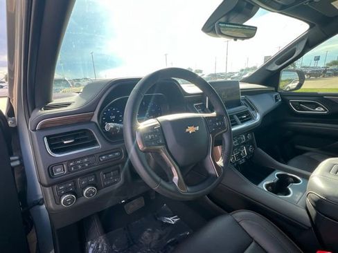 Used 2024 Chevrolet Tahoe High Country AWD/4WD image 7