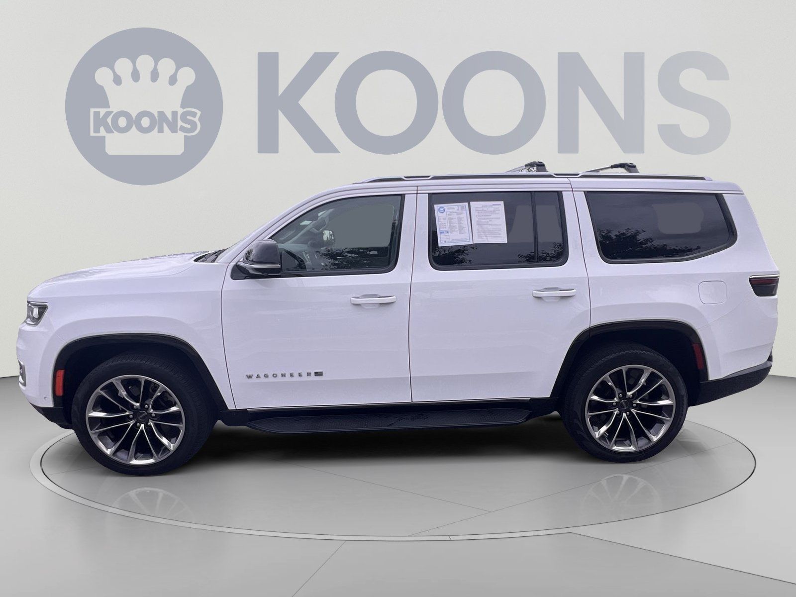 Used 2023 Jeep Wagoneer Series II w/ Convenience Group I AWD/4WD image 2