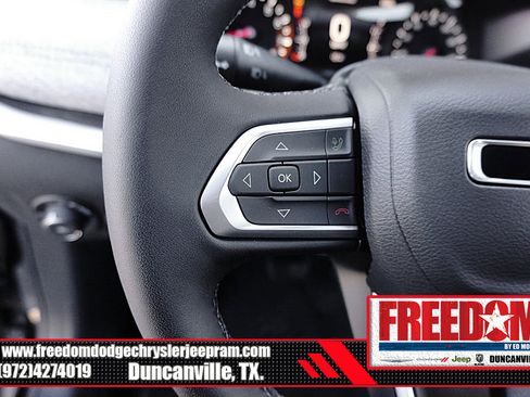 New 2026 Jeep Compass Latitude image 24