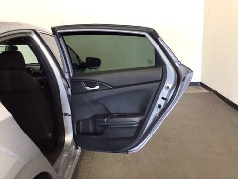 Used 2021 Honda Civic Sport image 8