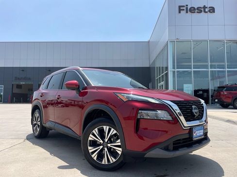 Used 2023 Nissan Rogue SV w/ SV Premium B Package FWD image 1