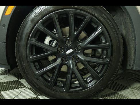 Used 2022 Cadillac XT4 Sport image 6