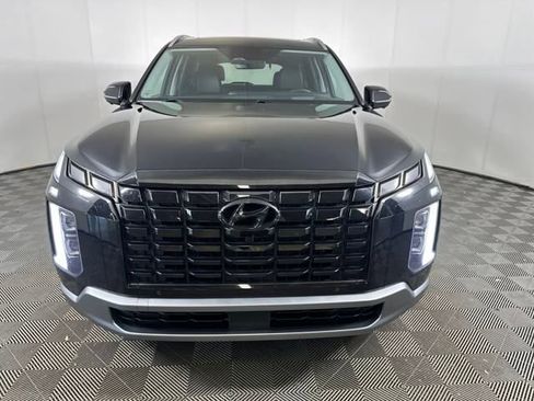 Used 2023 Hyundai Palisade Limited w/ Cargo Package image 8