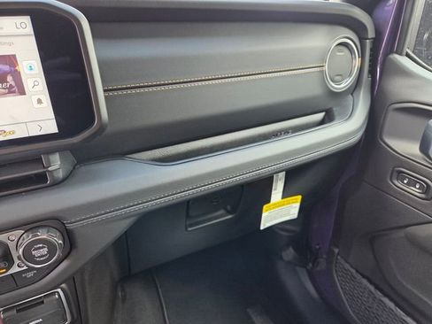 New 2026 Jeep Gladiator Sport AWD/4WD image 27