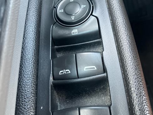 Used 2019 GMC Terrain SLT w/ Preferred Package FWD image 9