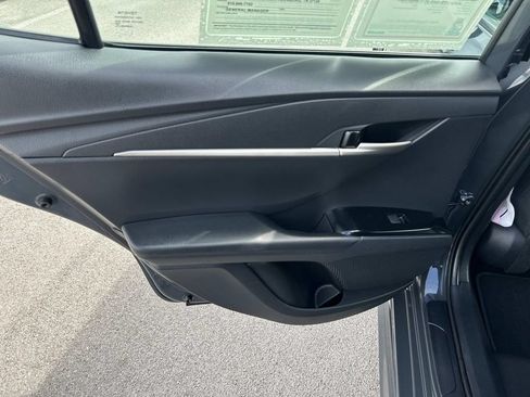 Used 2025 Toyota Camry SE FWD image 22