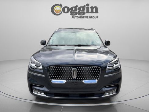 Used 2024 Lincoln Aviator Reserve w/ Equipment Group 201A image 9