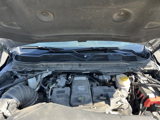 Used 2024 RAM 2500 Tradesman w/ Chrome Appearance Group AWD/4WD image 15