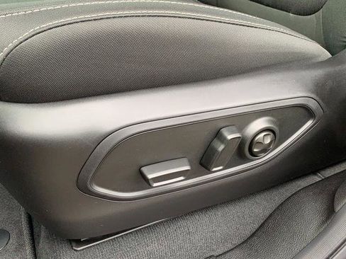 New 2025 Jeep Grand Cherokee L Laredo image 20